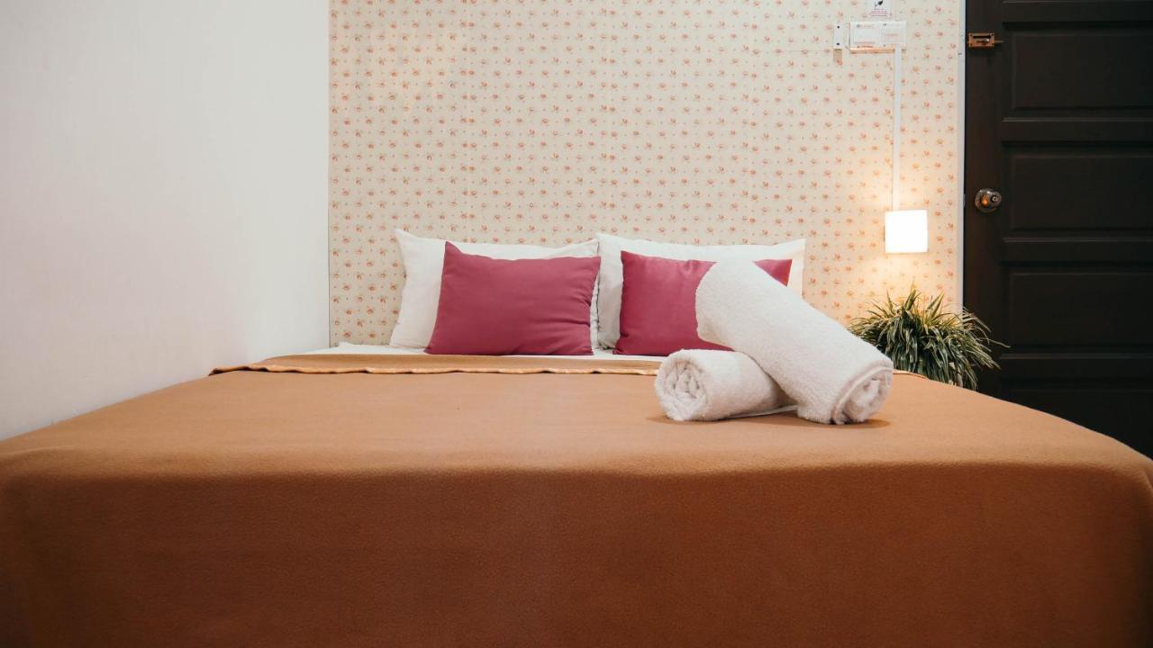 Sura Inn Dungun Kültér fotó