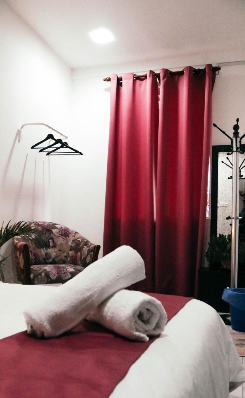 Sura Inn Dungun Kültér fotó